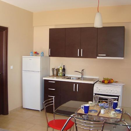 Mikros Gialos Apartments الغرفة الصورة